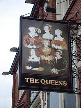 Queens sign